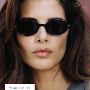 Jimmy Fairly Elegant Black Oval Sunglasses